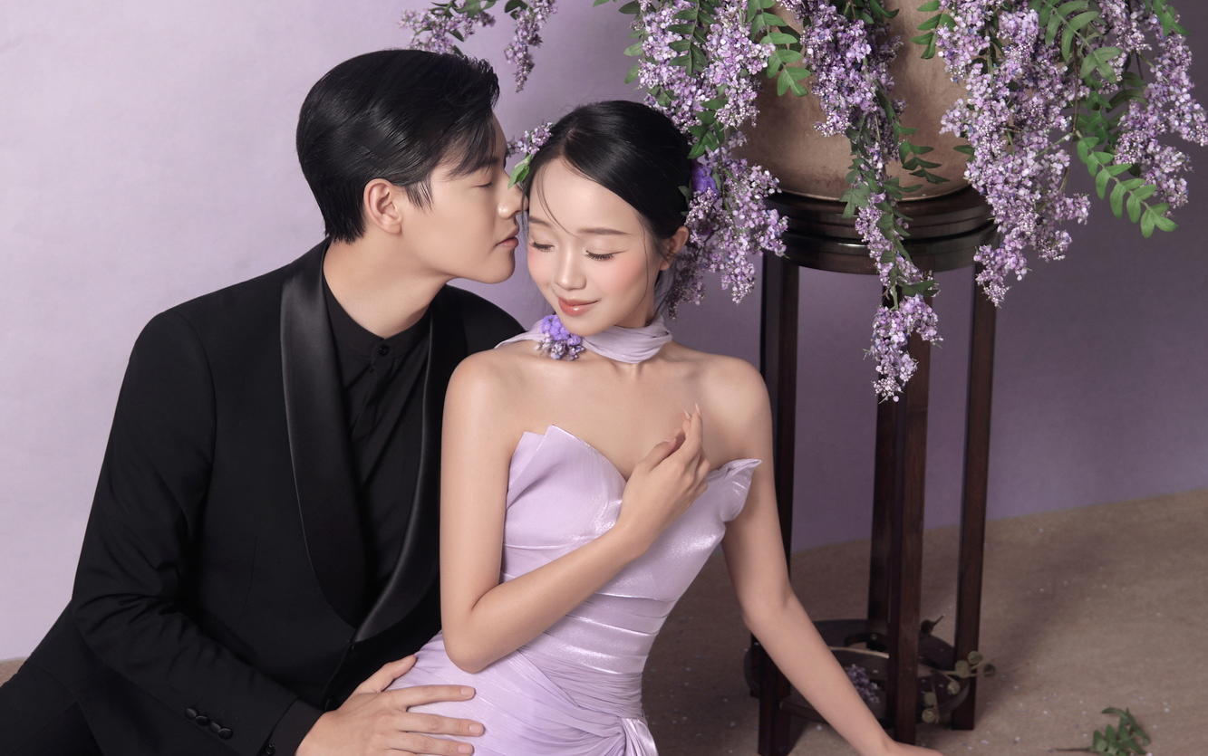 新中式紫色婚纱照