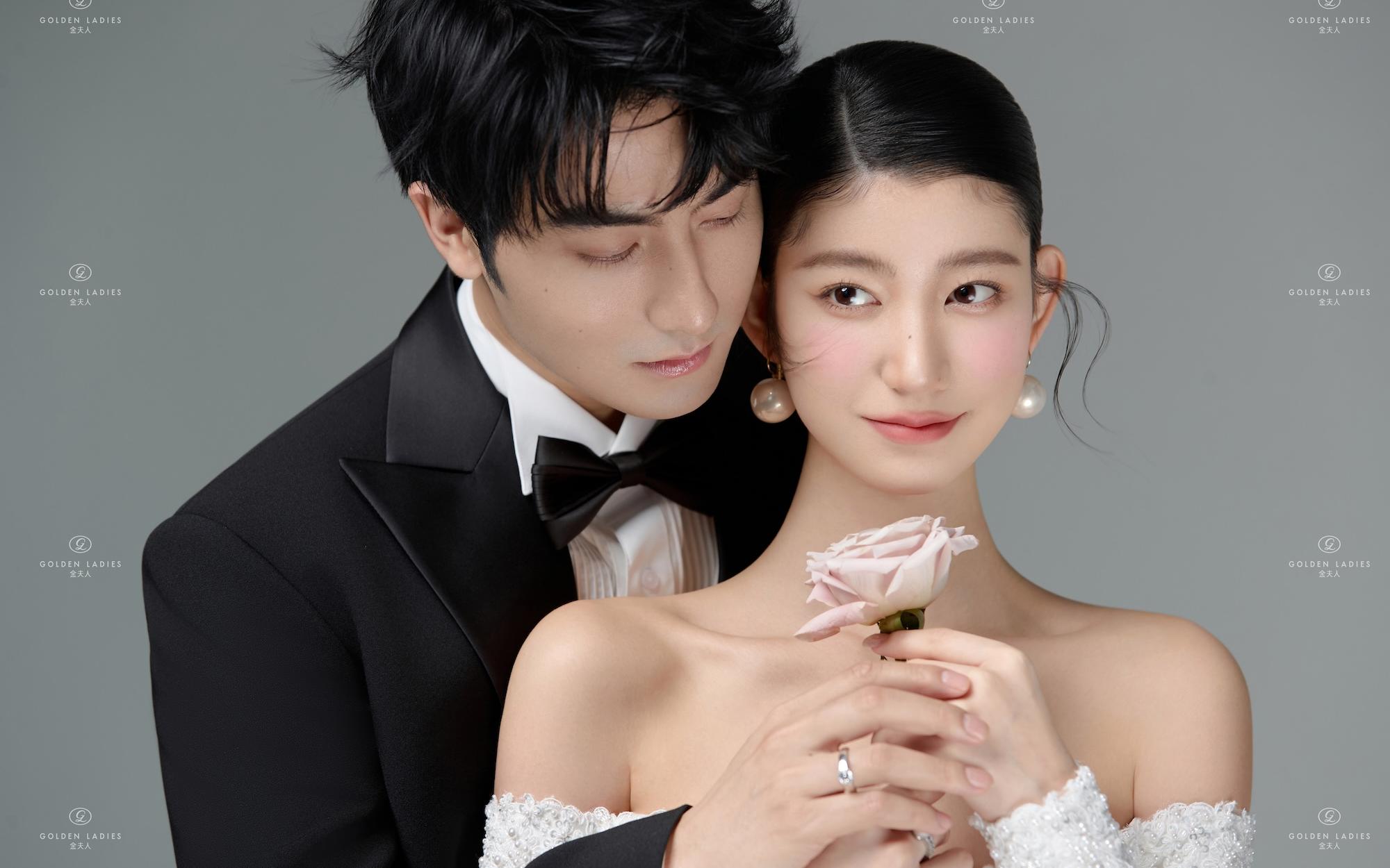 ????高級感婚紗照｜在暗調(diào)里鍍一層鎏金浪漫