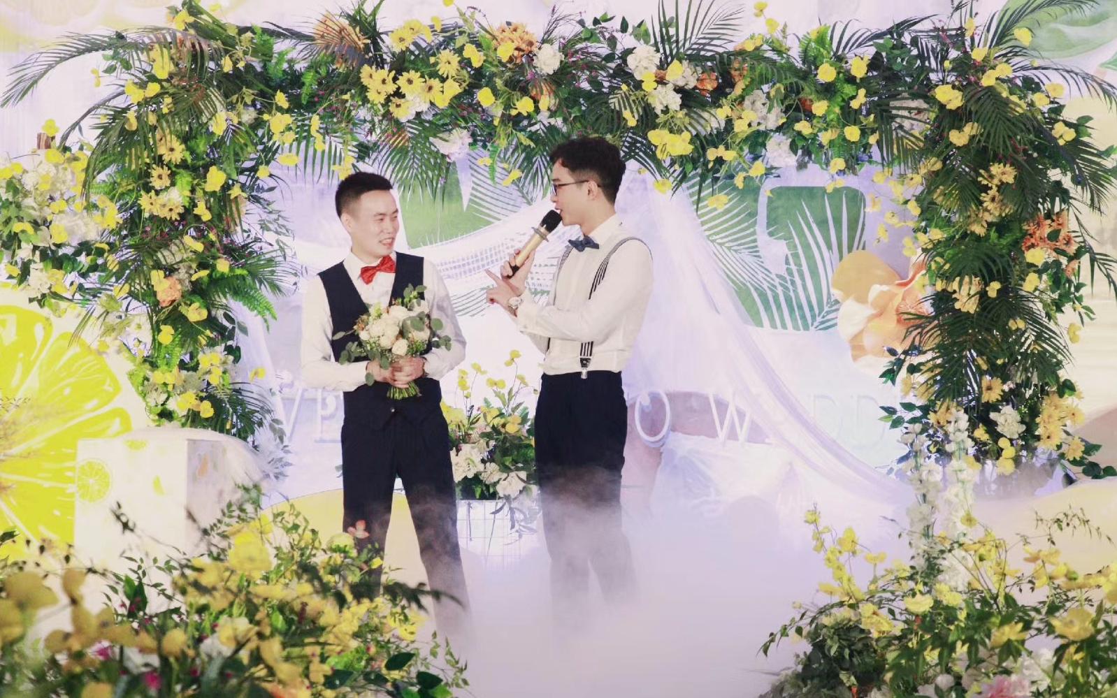 总有一个人他将不远千里奔赴于你，带着赤诚的心。