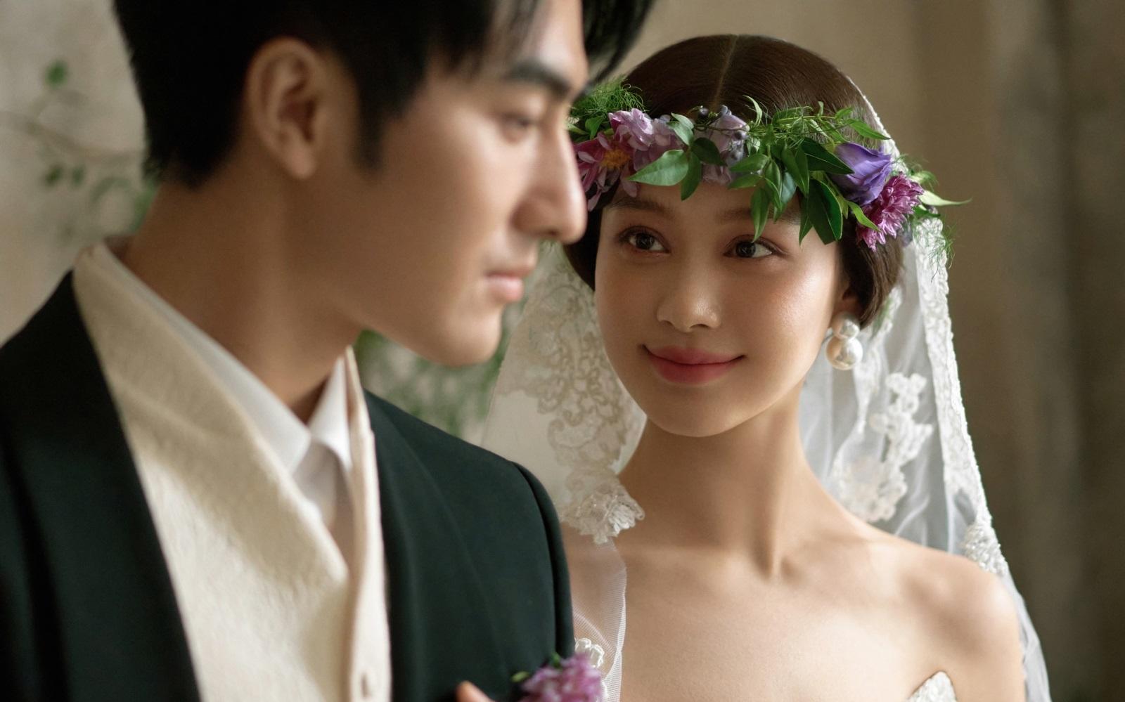 【爱慕婚纱摄影】内景法式婚纱照