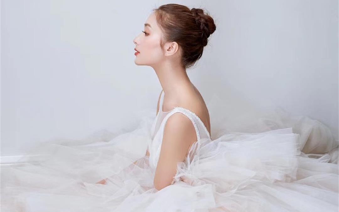 婚纱礼服/秀禾/拖尾婚纱