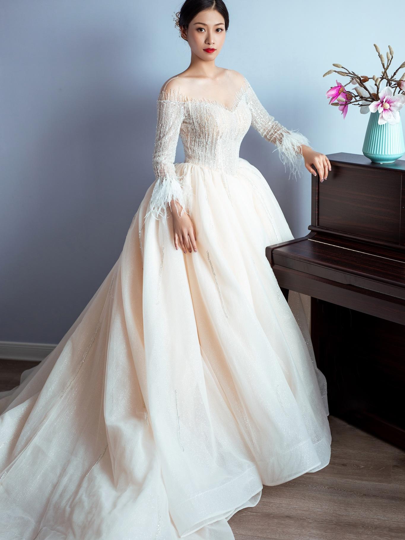 【全网低价套餐】秀禾+仪式纱+敬酒服+跟妆+男装