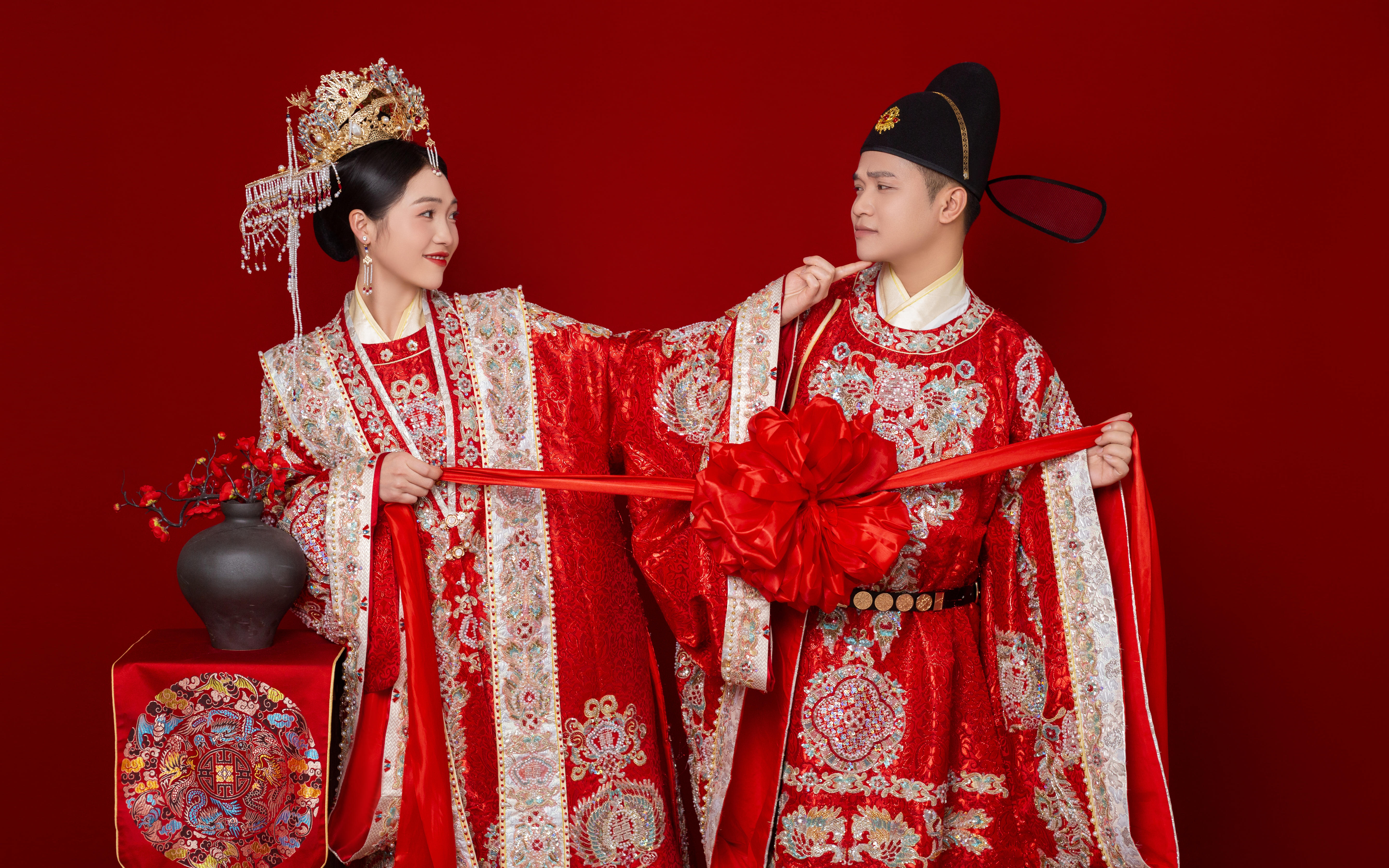 韓式極簡婚紗/鳳冠霞帔