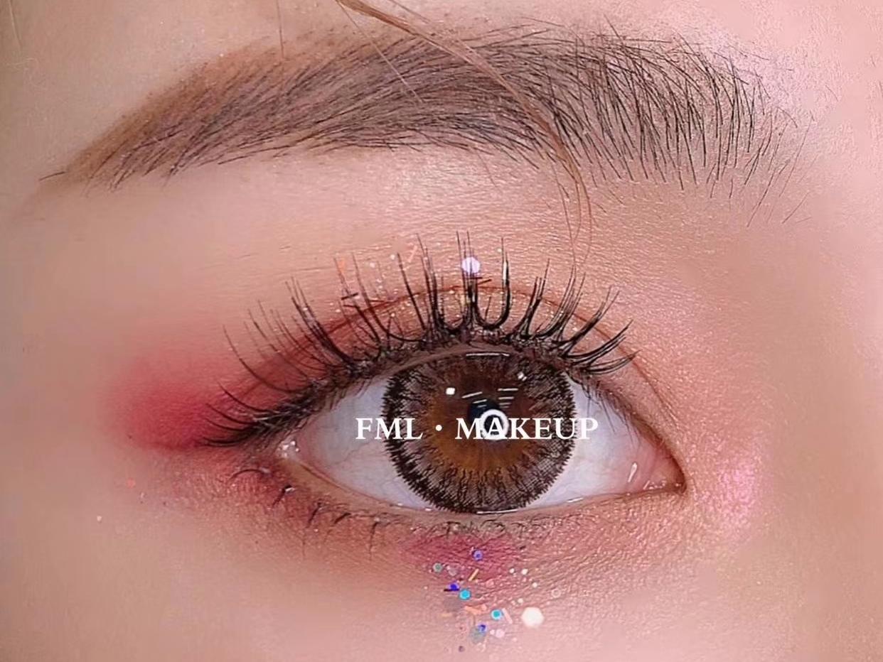 专业化妆老师午宴全程跟妆