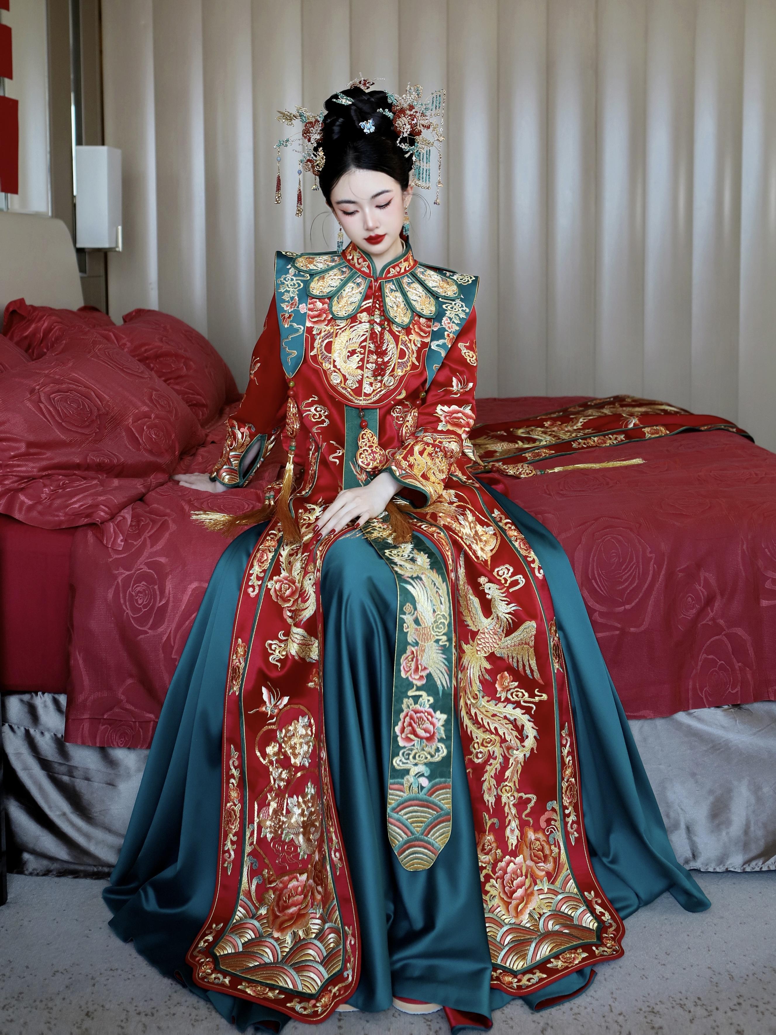 婚庆四大套餐含布置 含衣服
