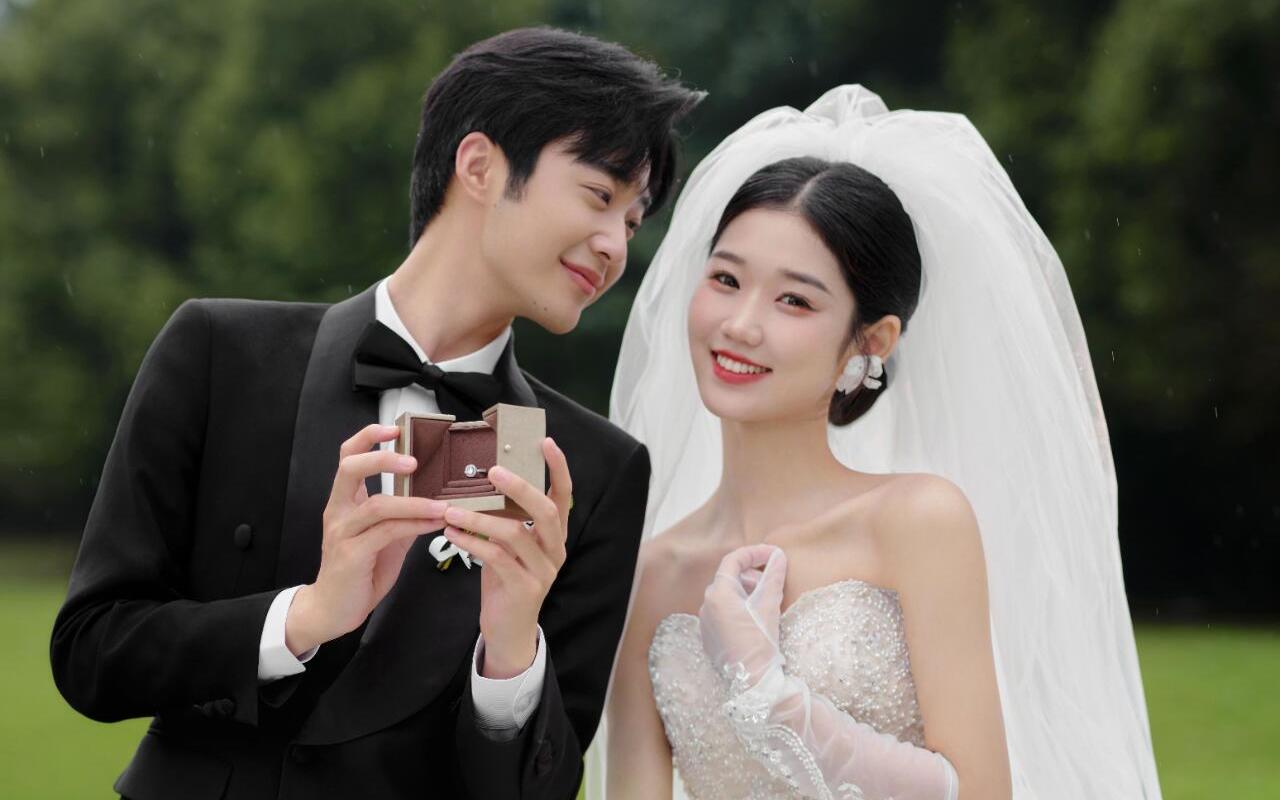 【是谁的森系电影感婚纱照呀~】