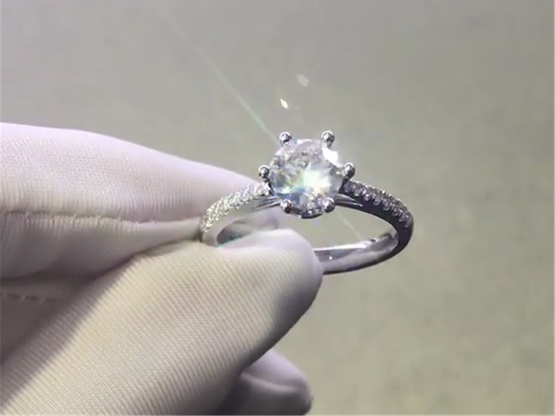 小预算如何选到1克拉大钻戒？钻石家教你选合适的