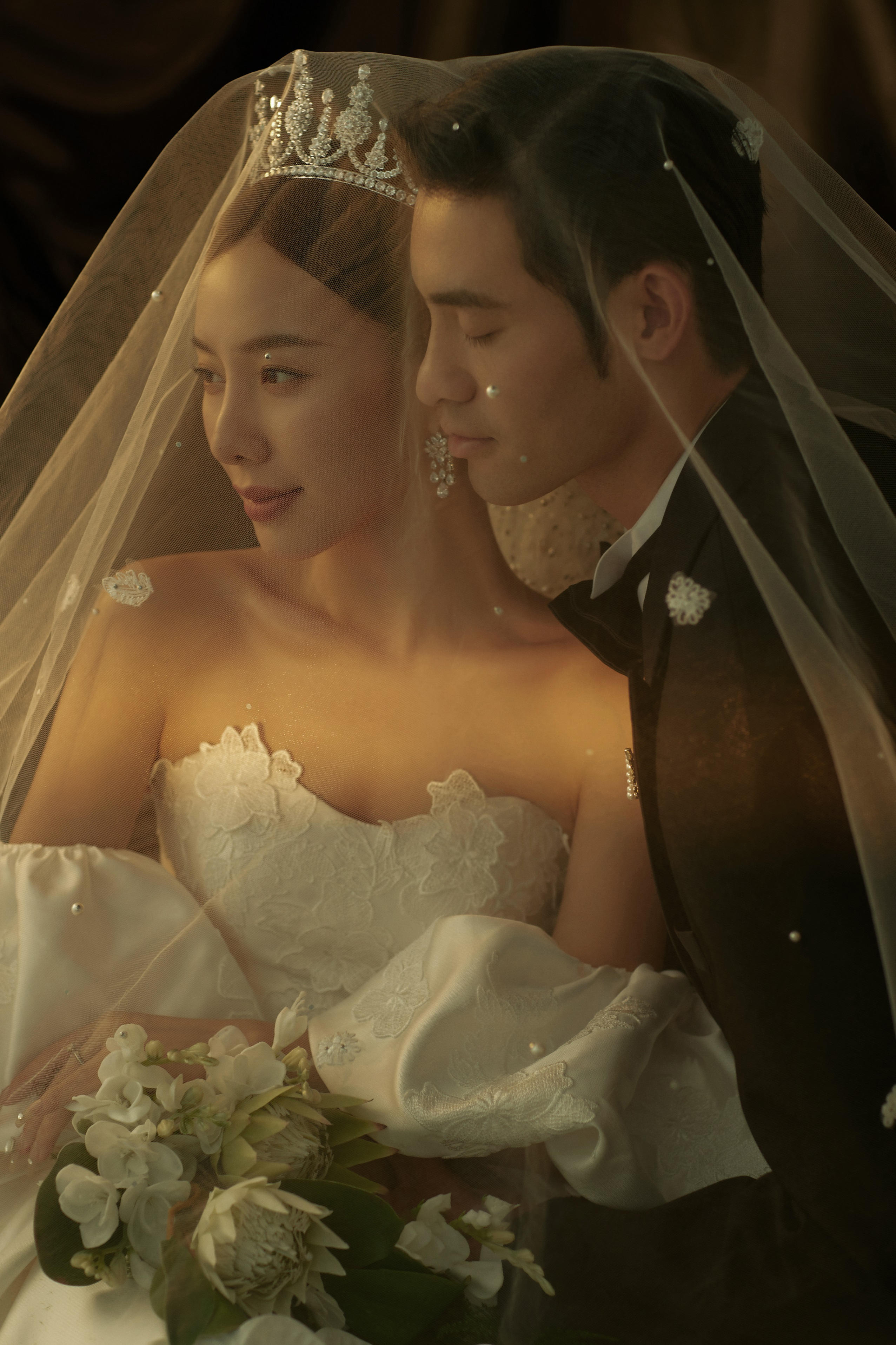 结婚一定要拍的室内高定仪式感婚纱照！！为爱加冕~