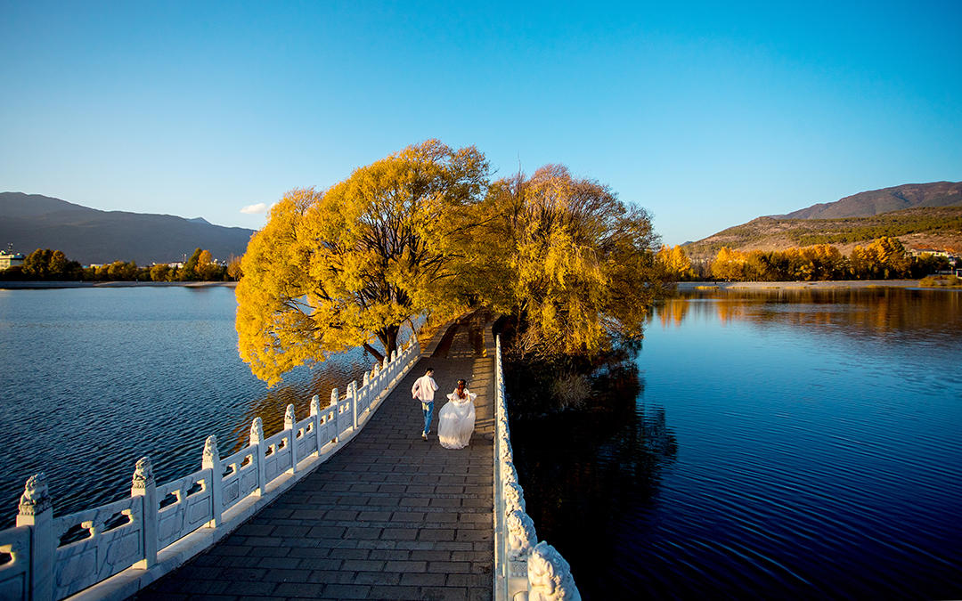 文藝旅拍【送全新ST婚紗】景點(diǎn)任選