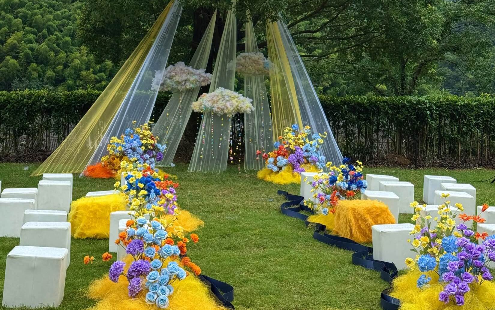 【囍记】黄蓝色雪纺纱多巴胺草坪婚礼 