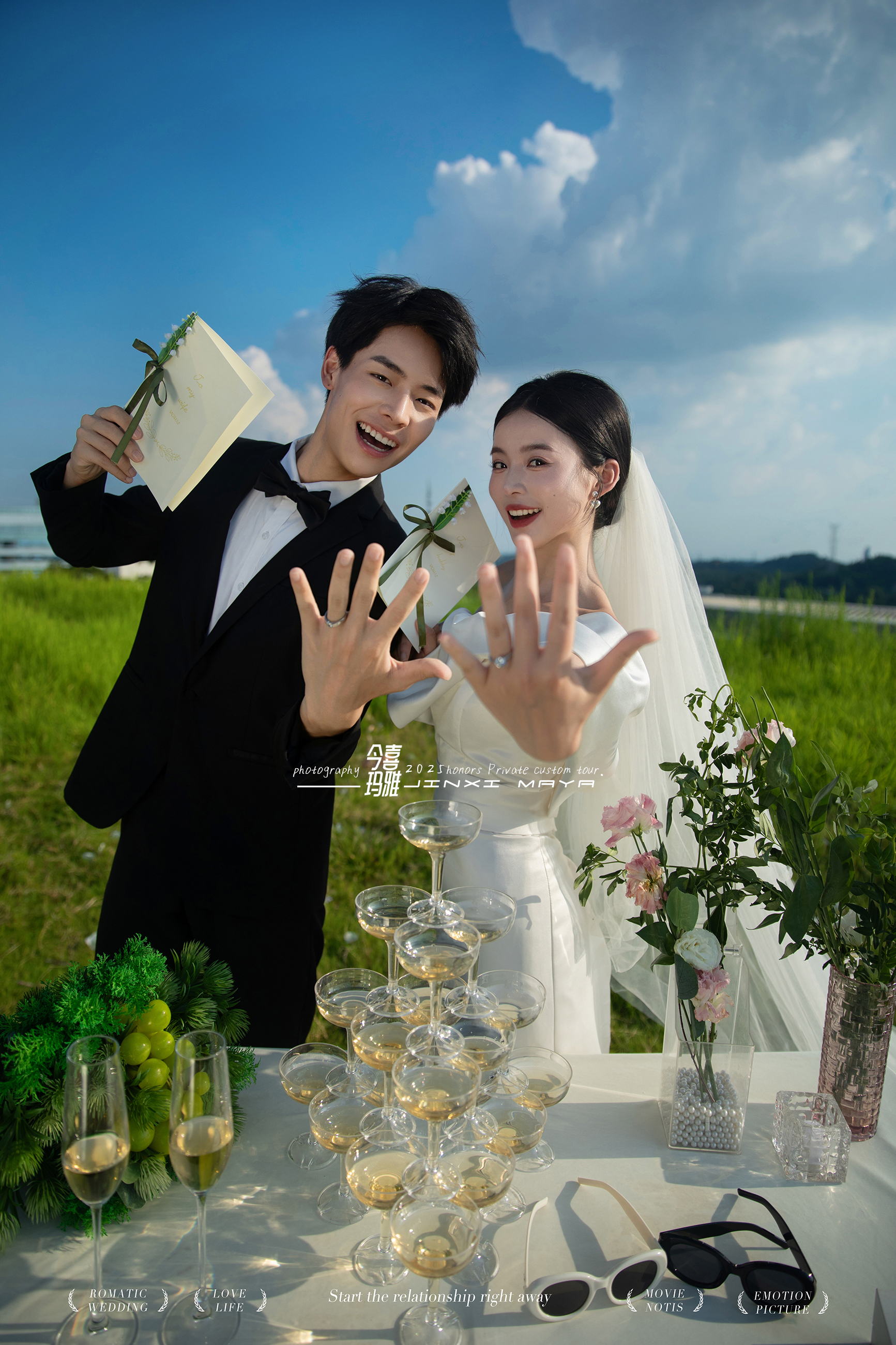 奢华婚纱照+MV一组/服装任选/底片全送