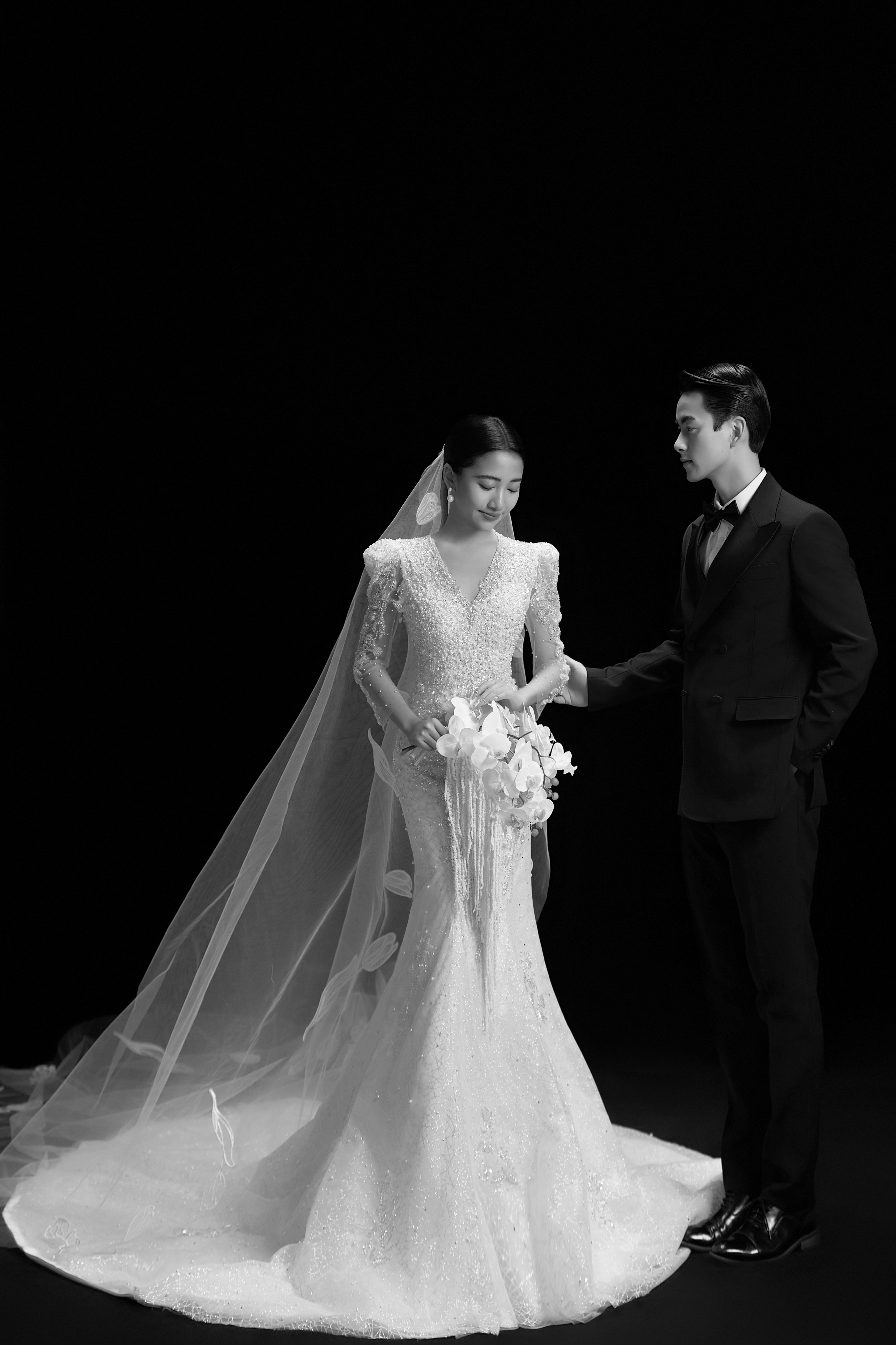 拍婚紗照3888套餐有跟妝+秀和+禮服 