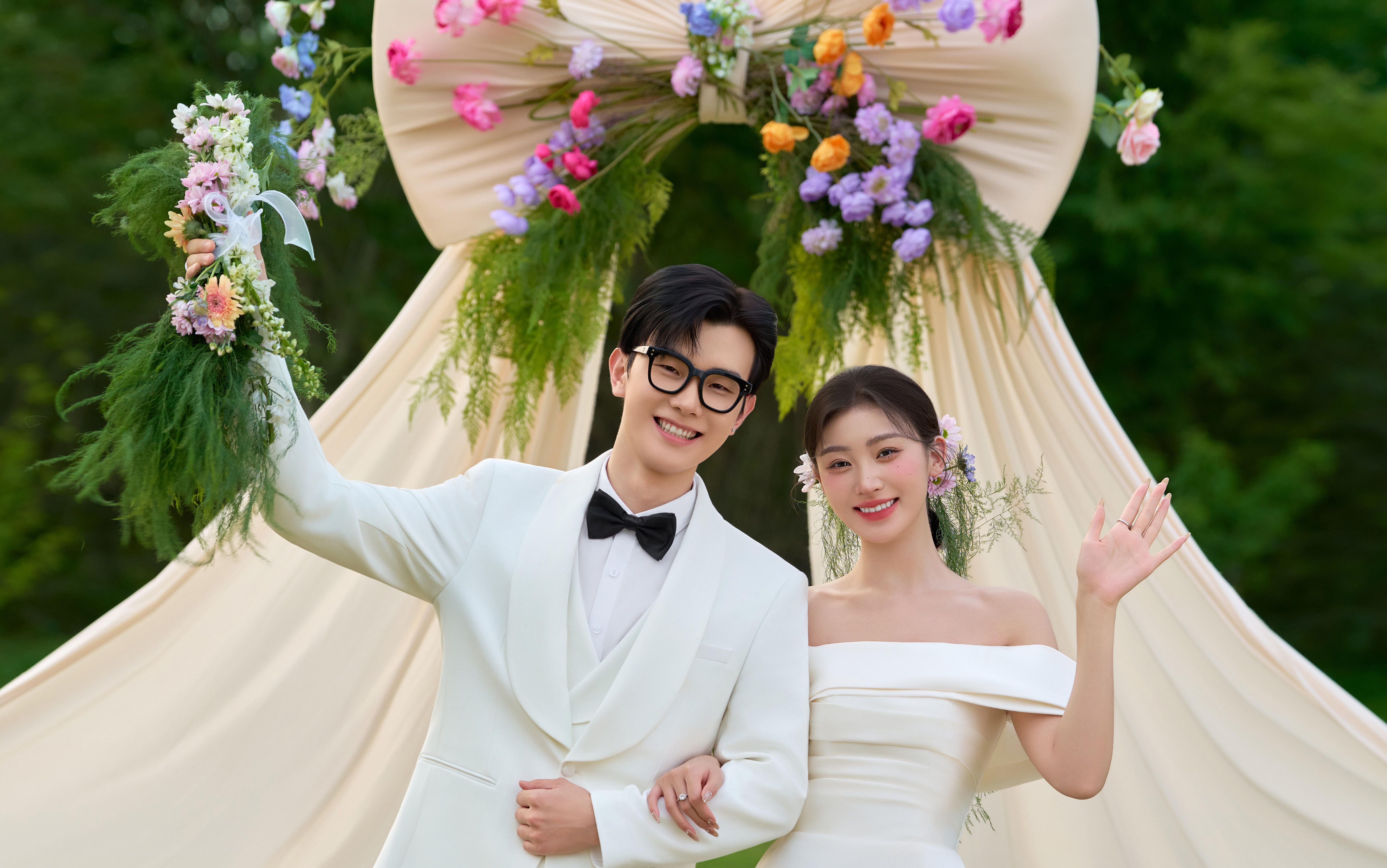 【目的地婚礼】白色蝴蝶背景下写尽平生爱意