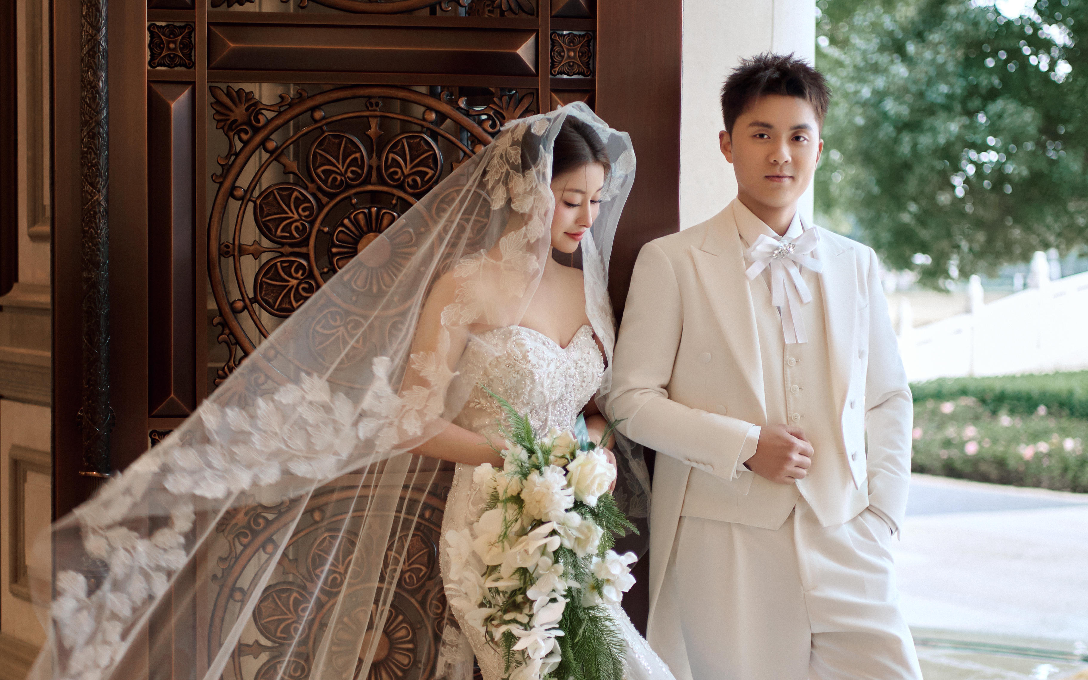 公主风奢华鱼尾主纱婚纱照，千金感绝了