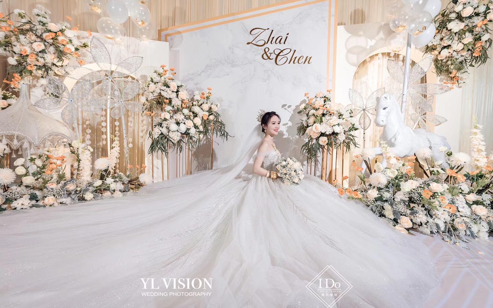 DOMI高级婚纱新娘跟妆