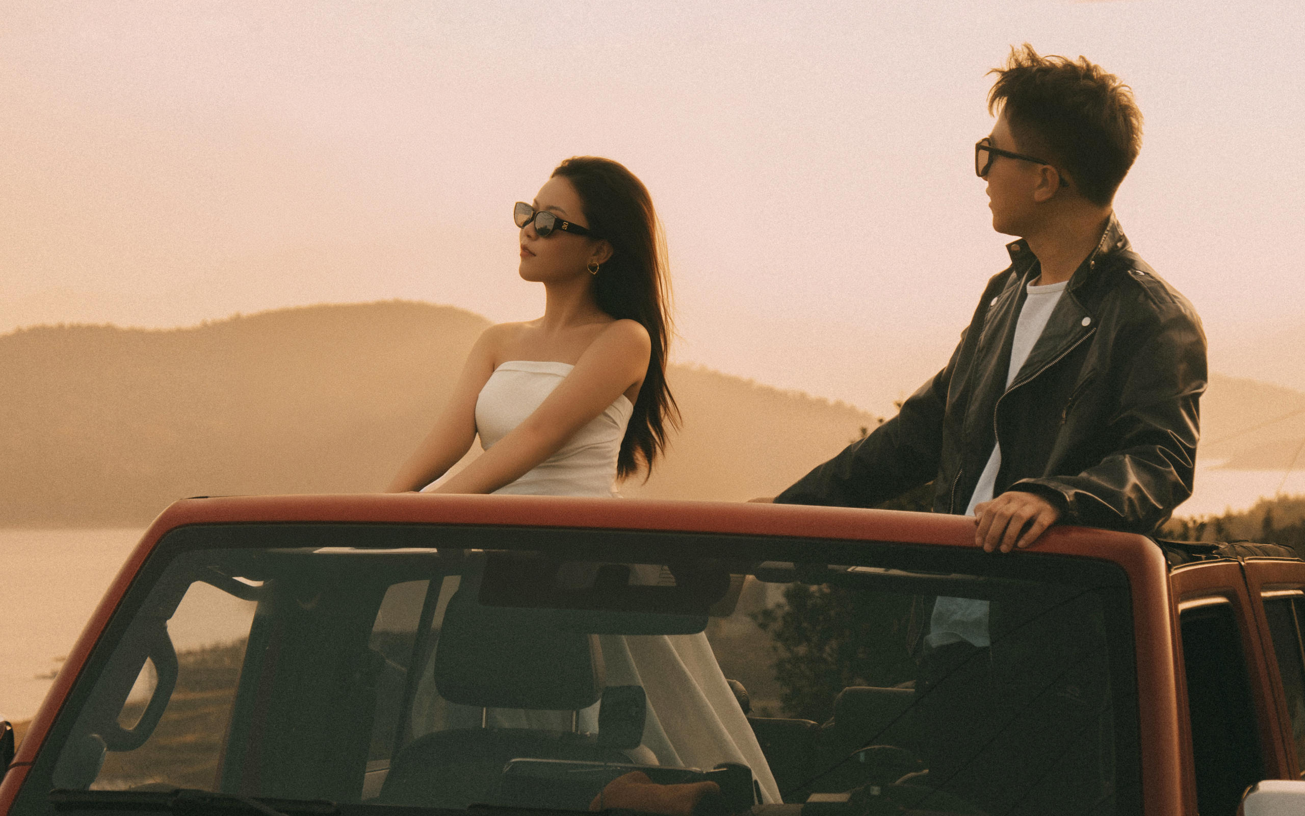 我們熱烈而自由~我們的婚紗照也是~