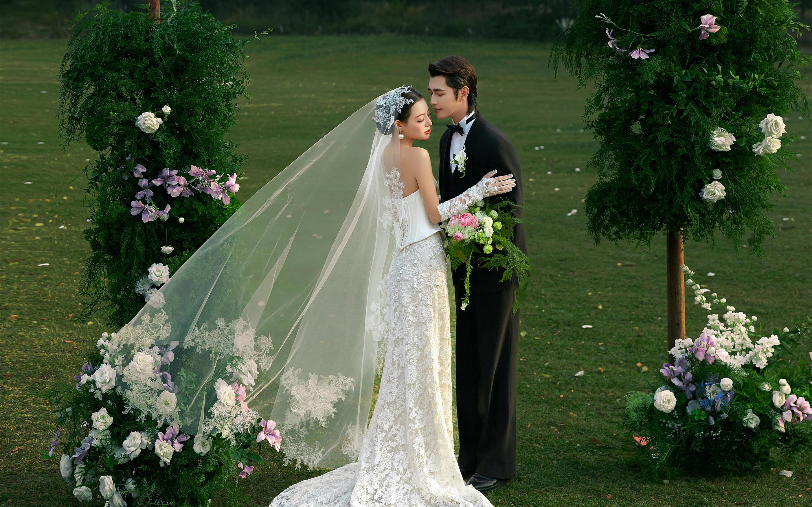 淮北韓城婚紗｜草坪紀(jì)實(shí)婚紗照也太出片了??