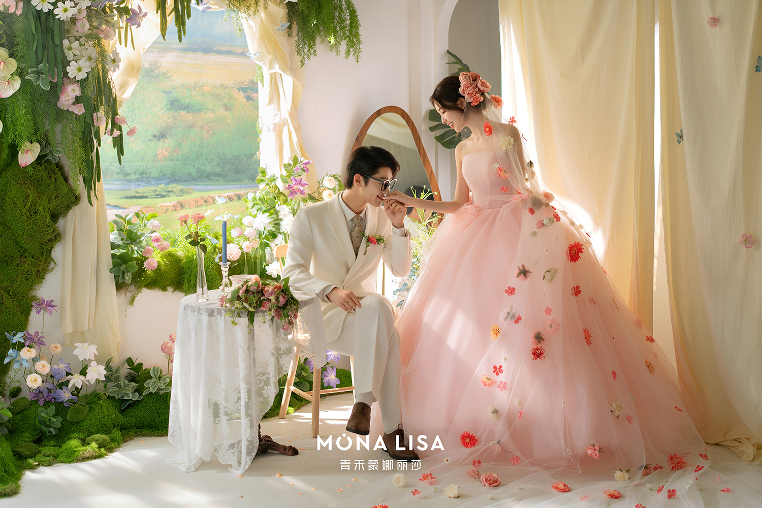 戳中审美💟粉色花房婚纱照🌷氛围感绝了