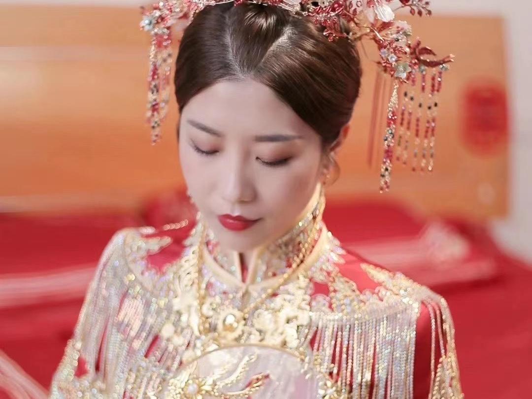 资深化妆老师婚礼全程跟妆一对一服务