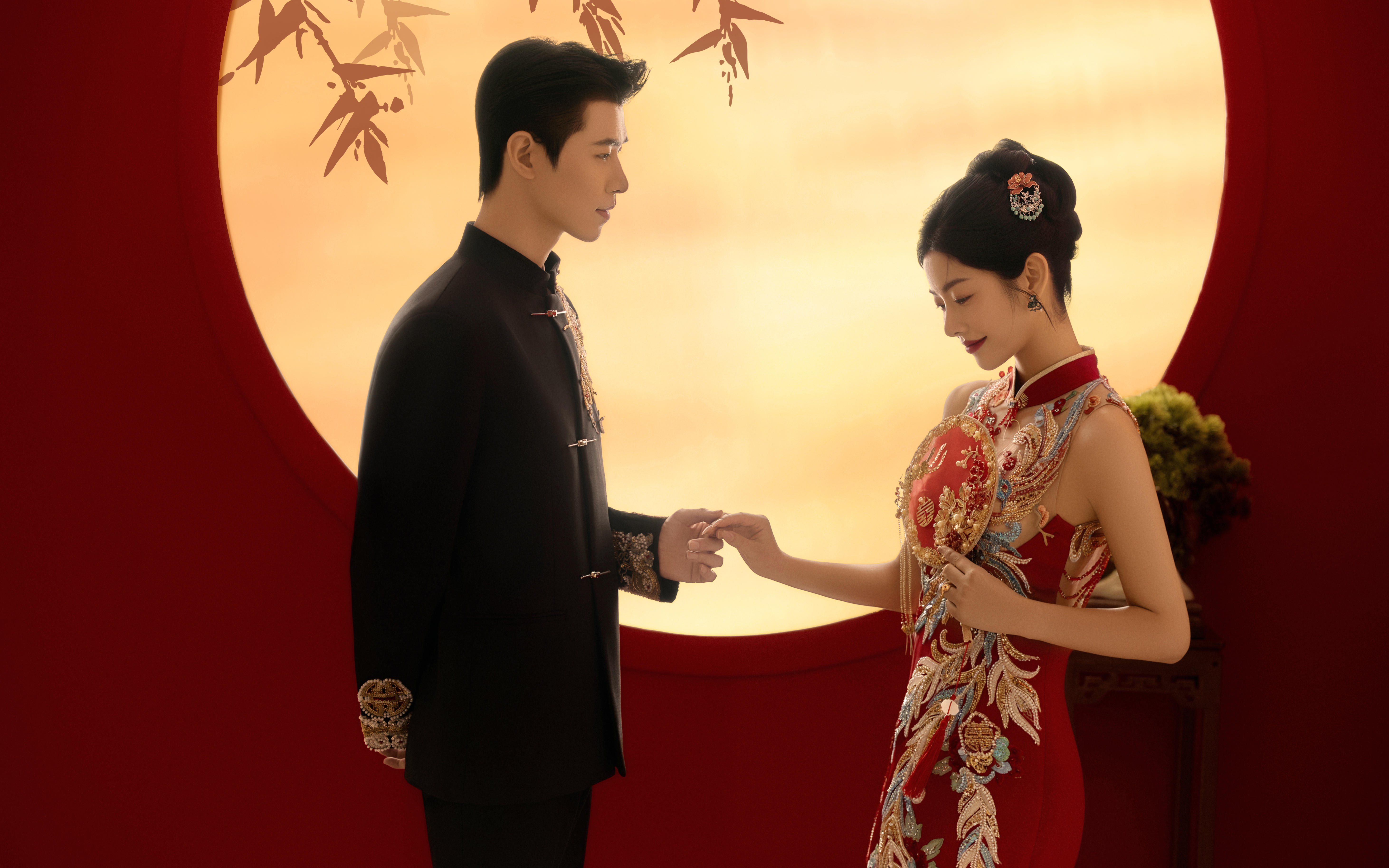 花好月圓丨全家人都喜歡的光影中式婚紗照