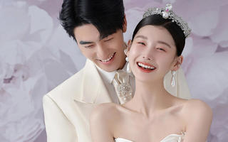 终于拍到了喜欢的ins韩式婚纱照‼️也太甜啦