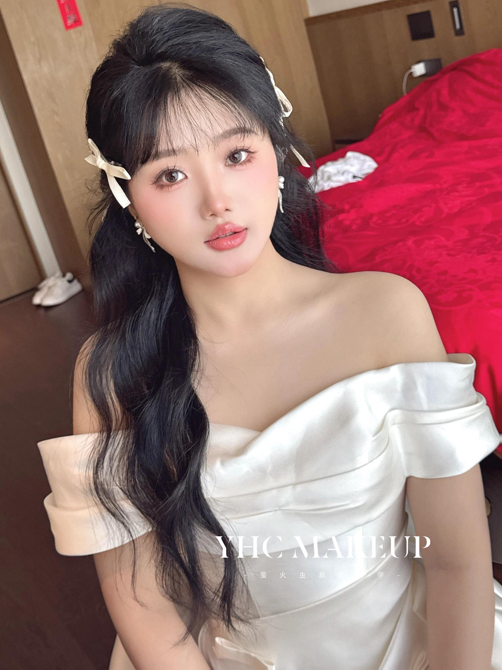 萤火虫婚礼美学·订婚妆造