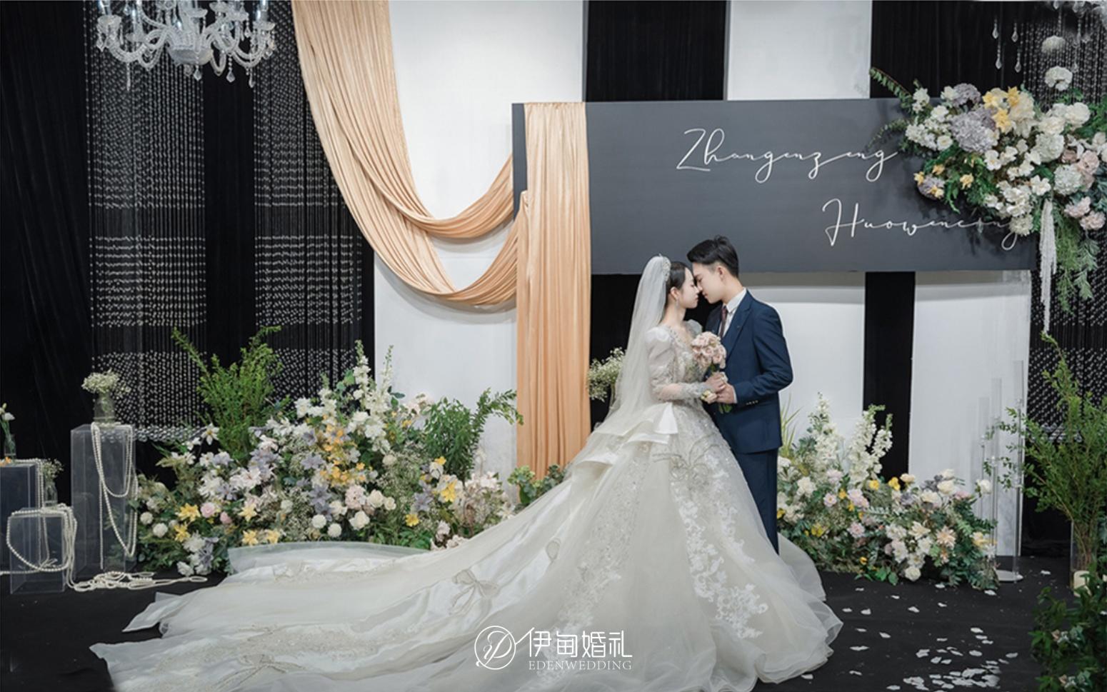【伊甸婚禮】黑色高級風(fēng)水晶風(fēng)婚禮