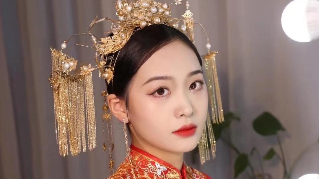 首席化妆老师六安周边婚礼全程跟妆