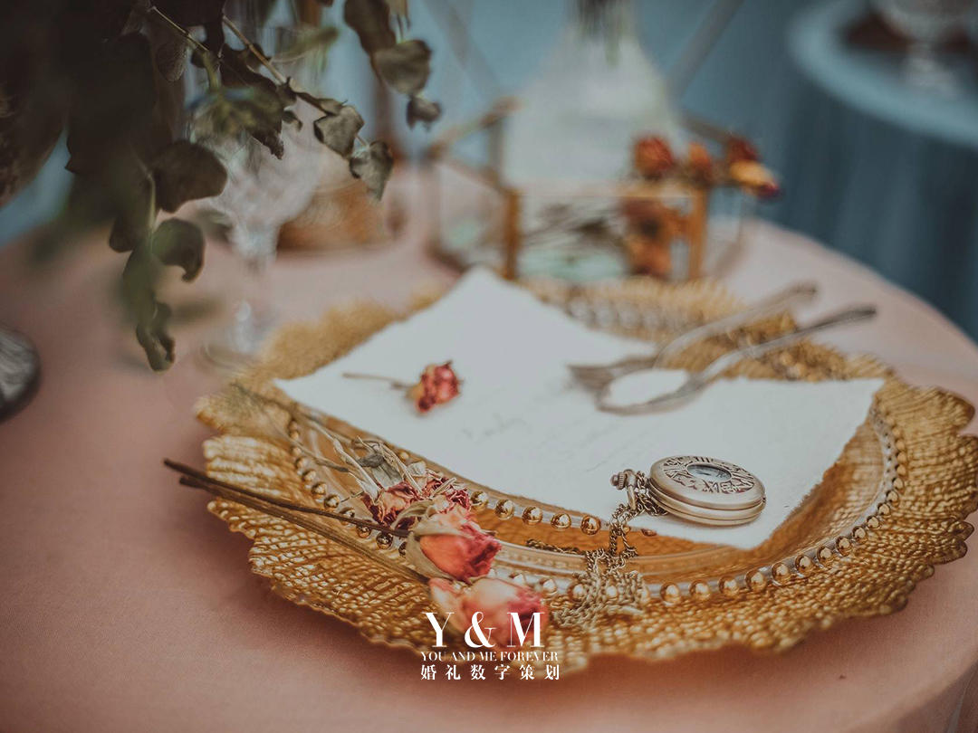 YAM婚礼 | 小预算 蓝色户外梦幻主题婚礼