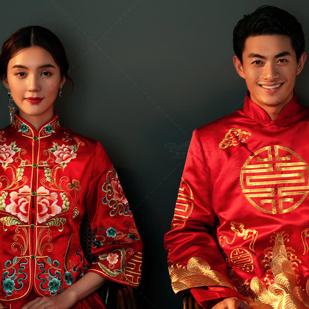 钱 先 生 & 周 女 士