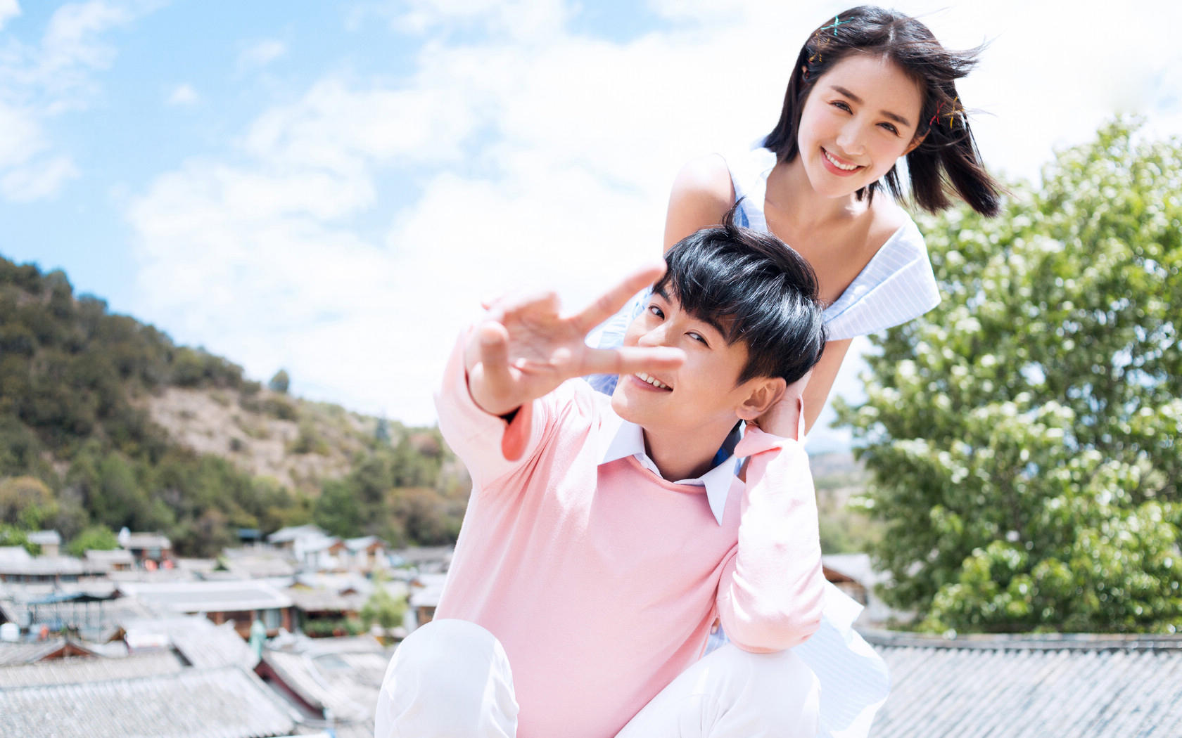 三亚旅拍送婚纱+送微电影+先拍后付+十服十造