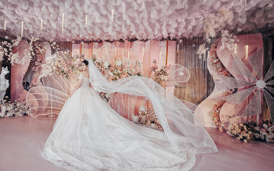 寻找了半生的春天，你一笑便是了