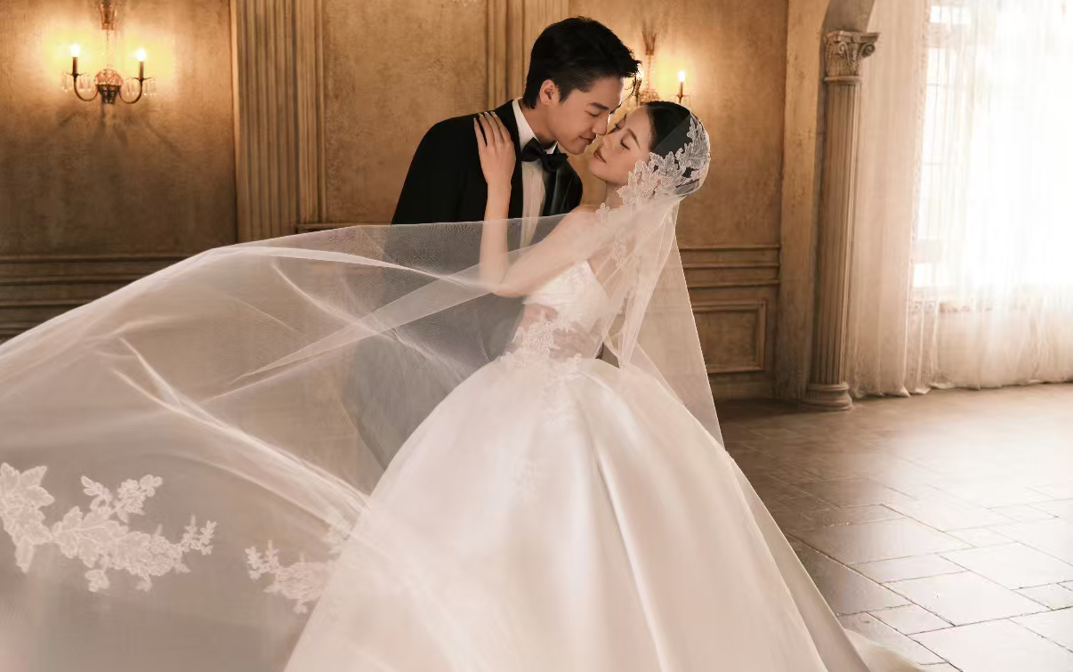 宫廷风婚纱照