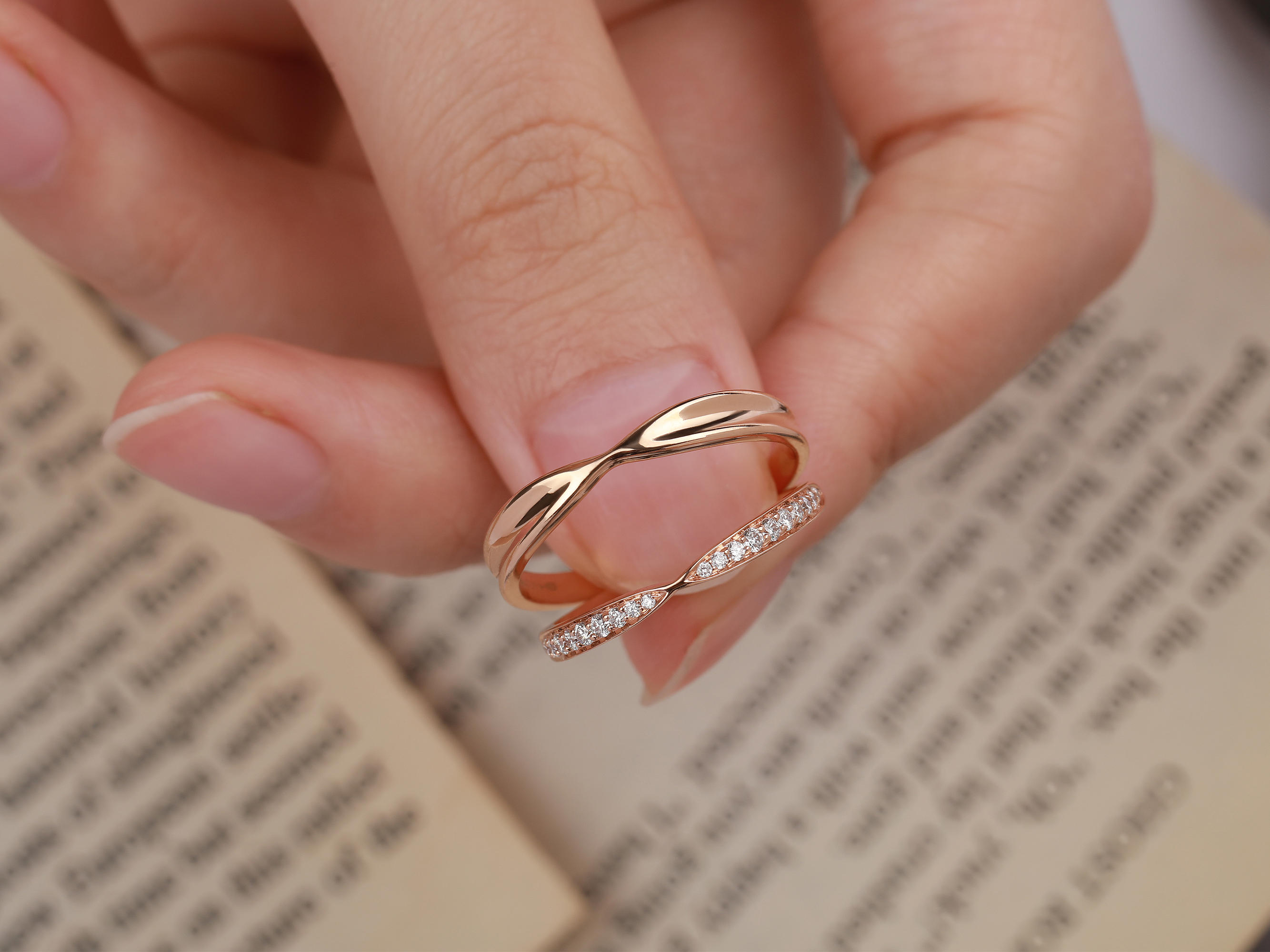 18k玫瑰金情侣对戒定制“小蝴蝶”