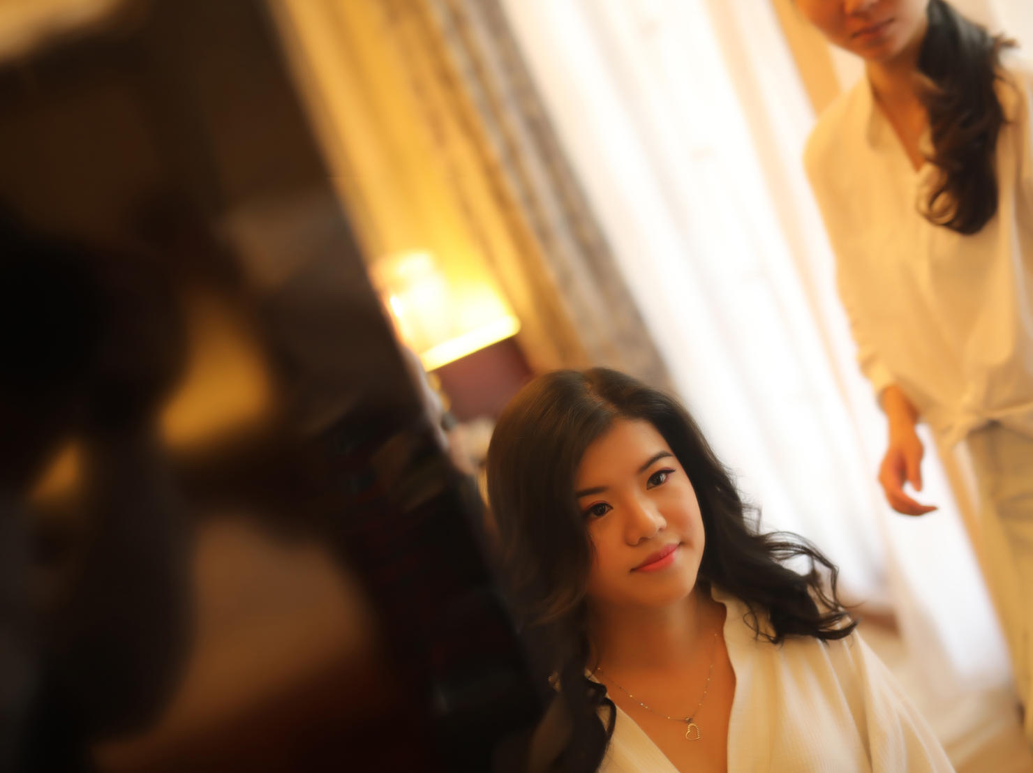 【榜单热销】资深化妆师全天贴身跟妆(送两个亲友妆