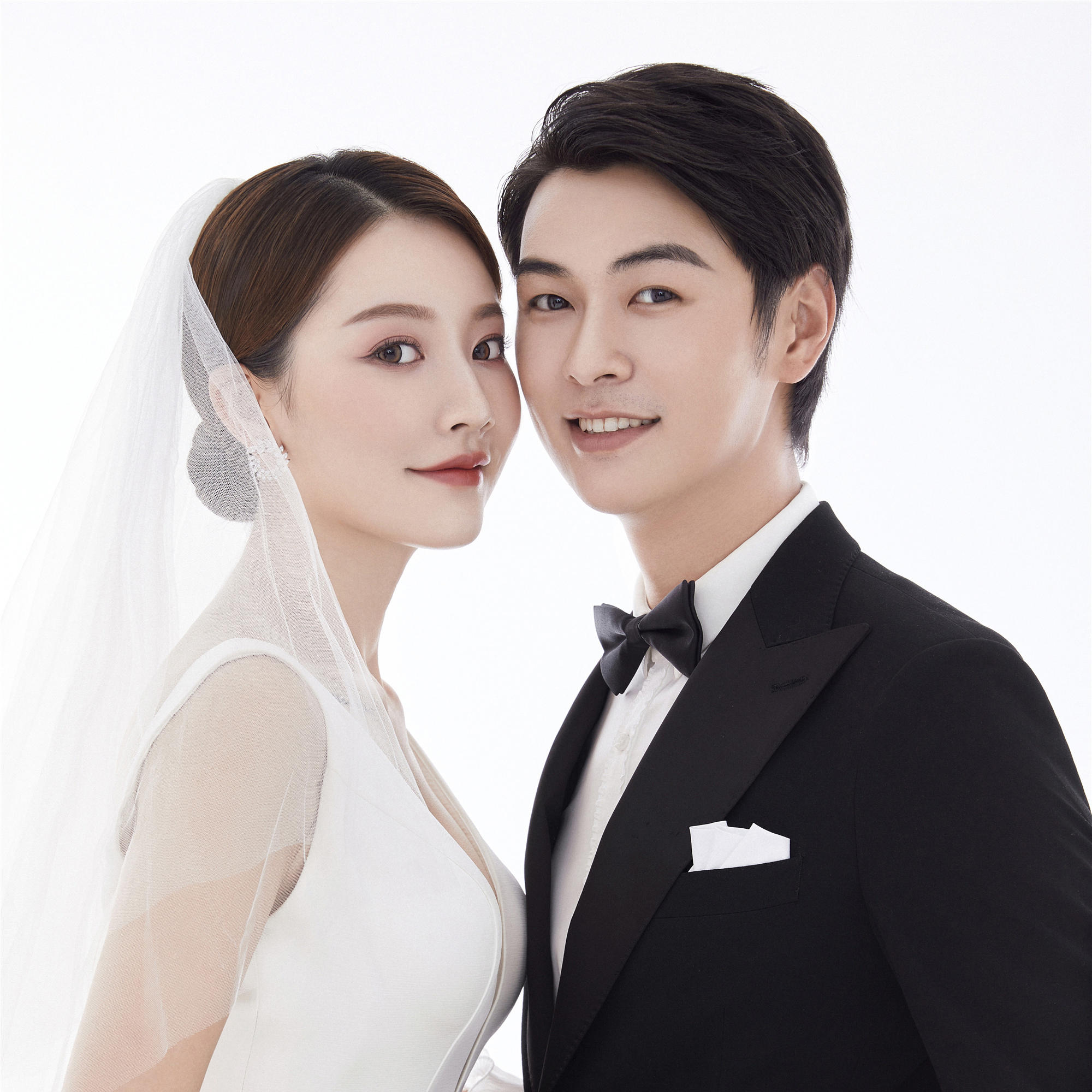 | 明星打造 | 本地婚纱照