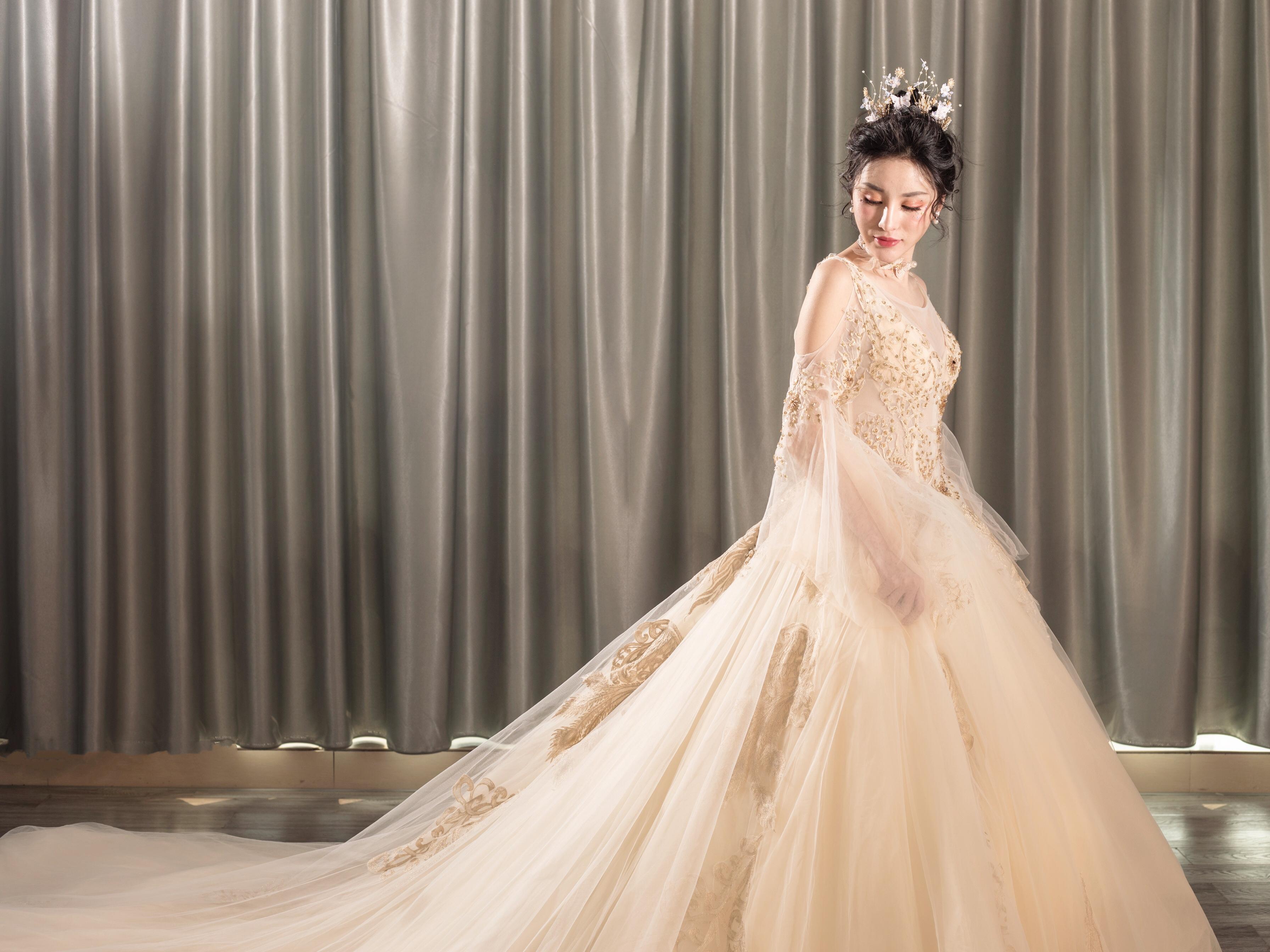 【薇蜜开业钜惠】主纱+礼服+秀禾服+跟妆