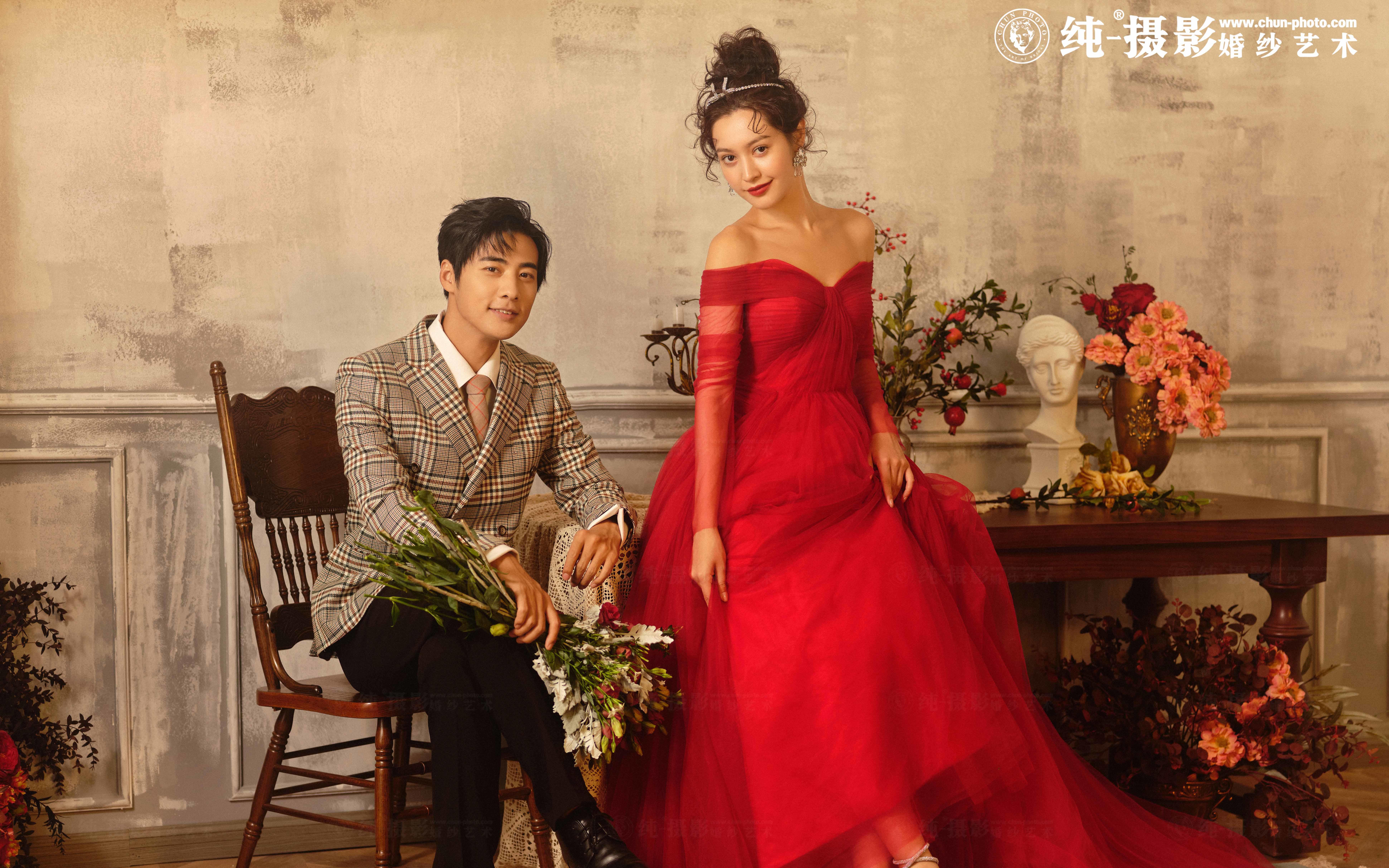 典雅复古婚纱照      