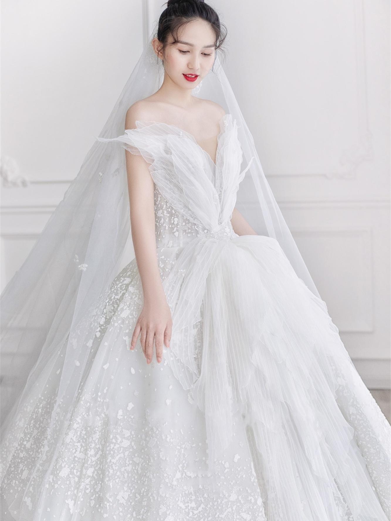 D套餐 图兰朵系列租赁7件套+首席档跟妆