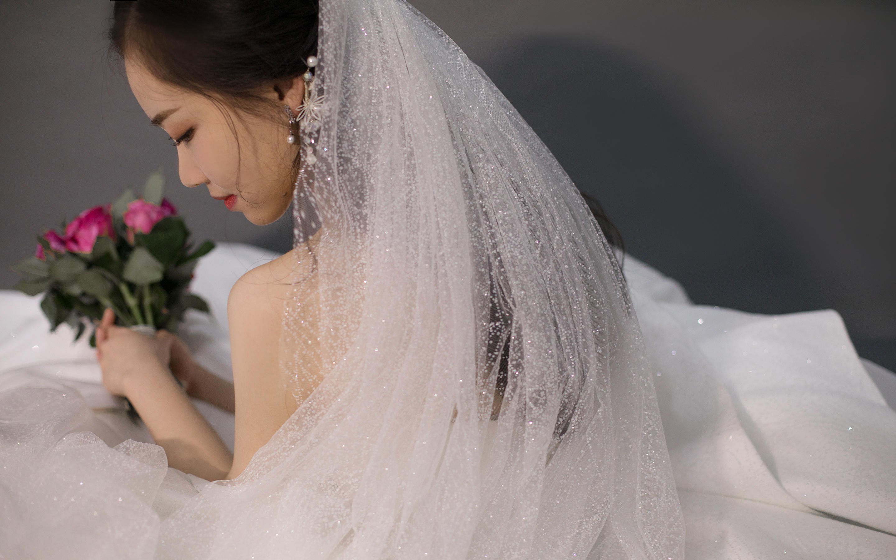 真实客片分享-吊带鱼尾轻纱