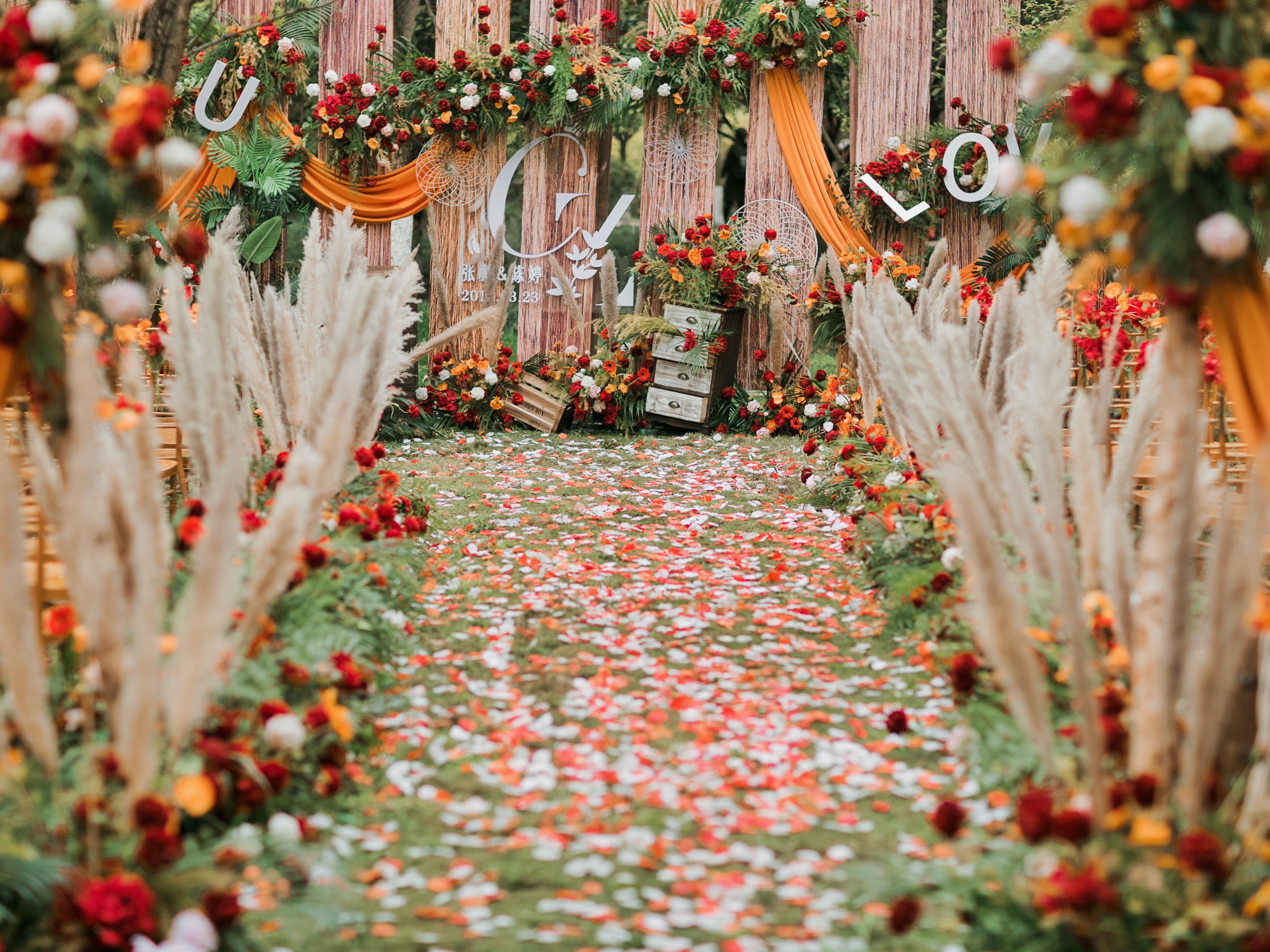 【颜汐婚礼】限量活动 |  户外复古婚礼+含四大