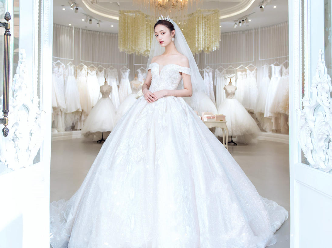 【超值租赁】星辰主纱大拖尾+敬酒服