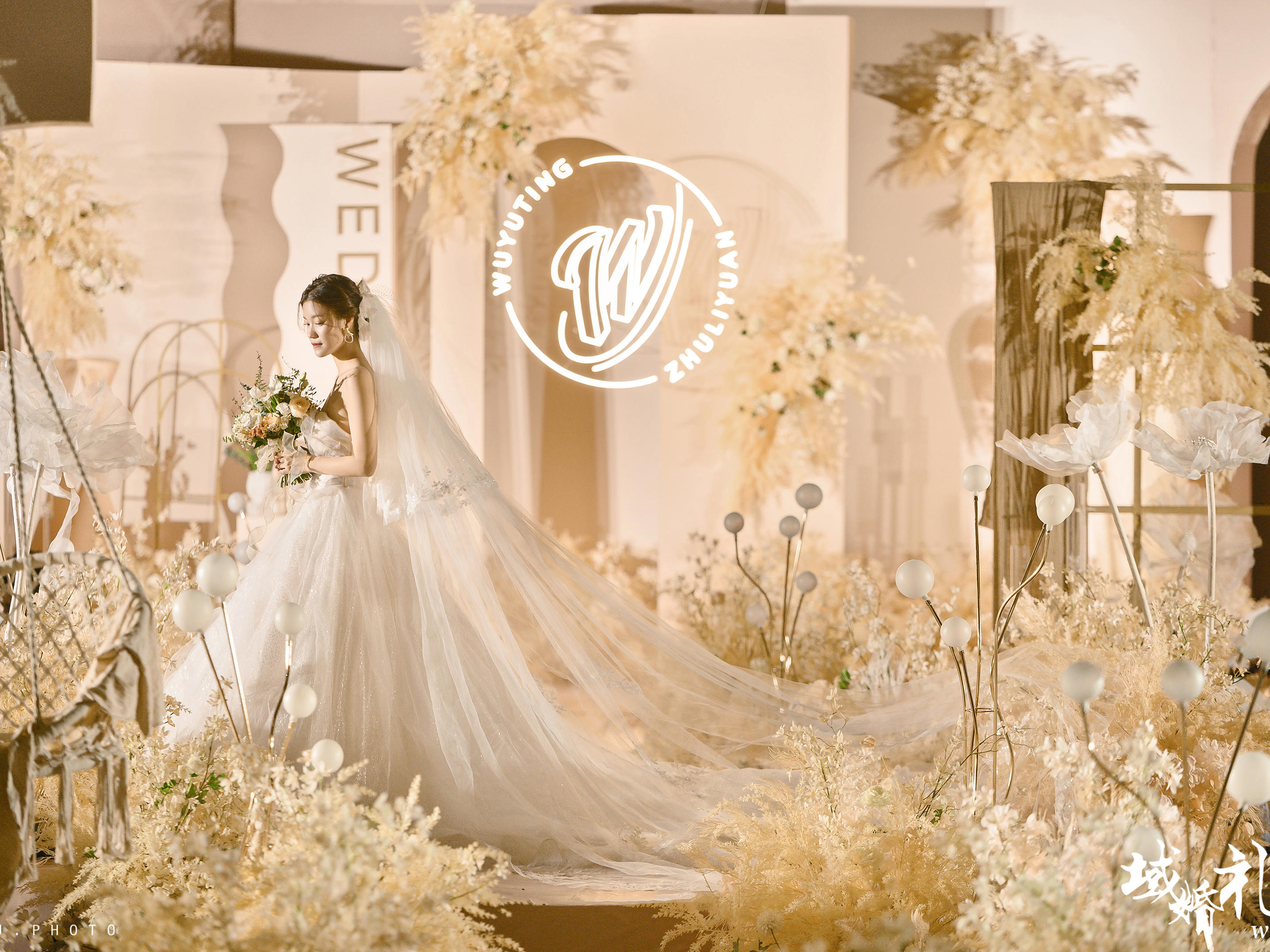 域婚礼丨香槟色简约几何婚礼