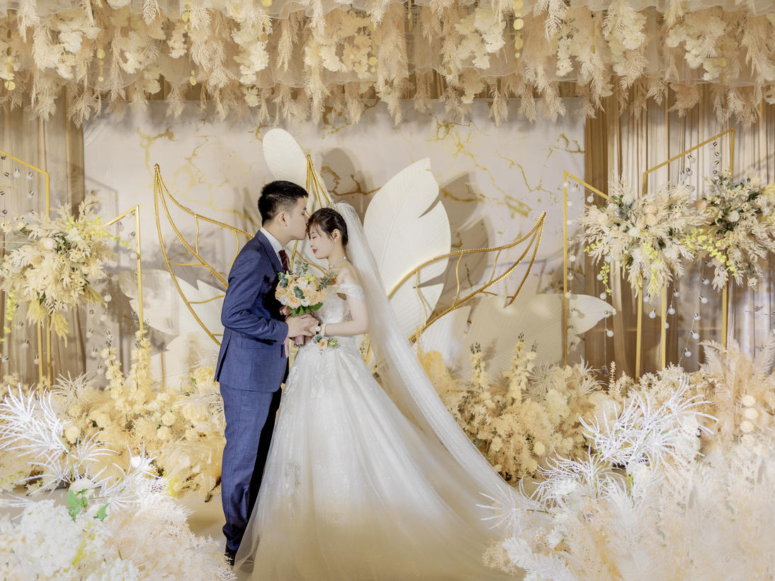 花田唯汀-香槟色梦幻唯美婚礼