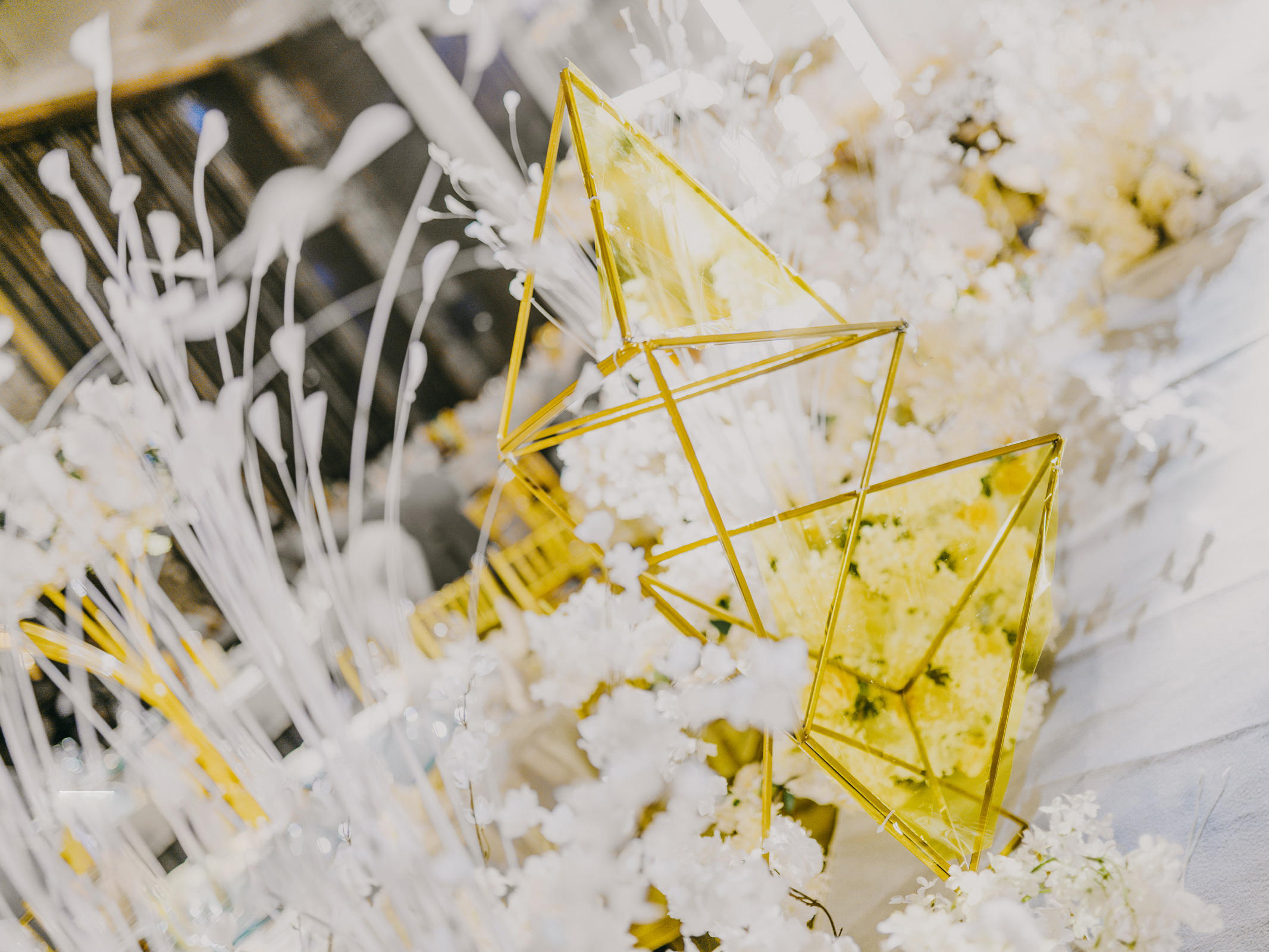 2020黄白色简约婚礼【情书】