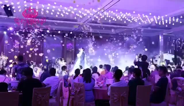 高雅、大气的香槟裸色婚礼，来一场“裸色公主风”