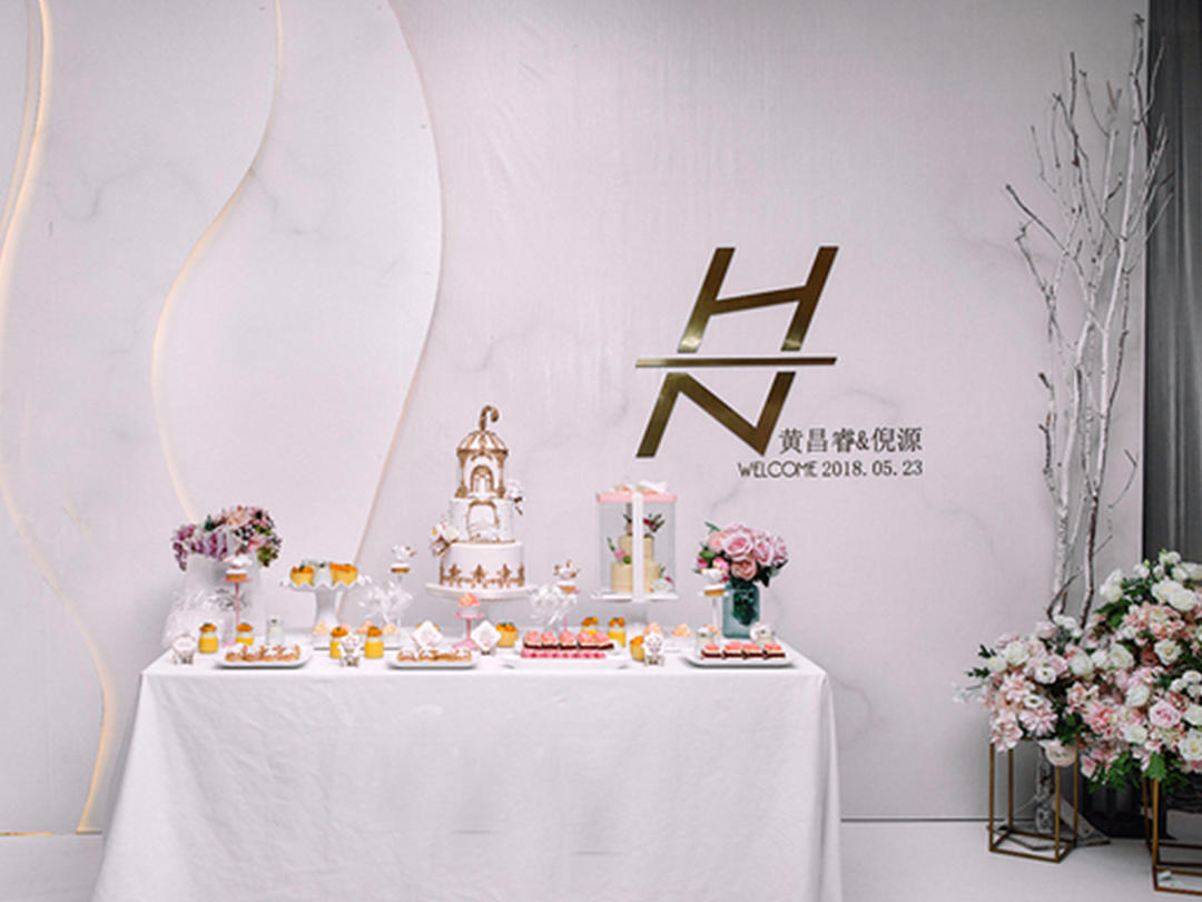 【让你无法想象的火爆套系】银灰白调 梦幻婚礼套系