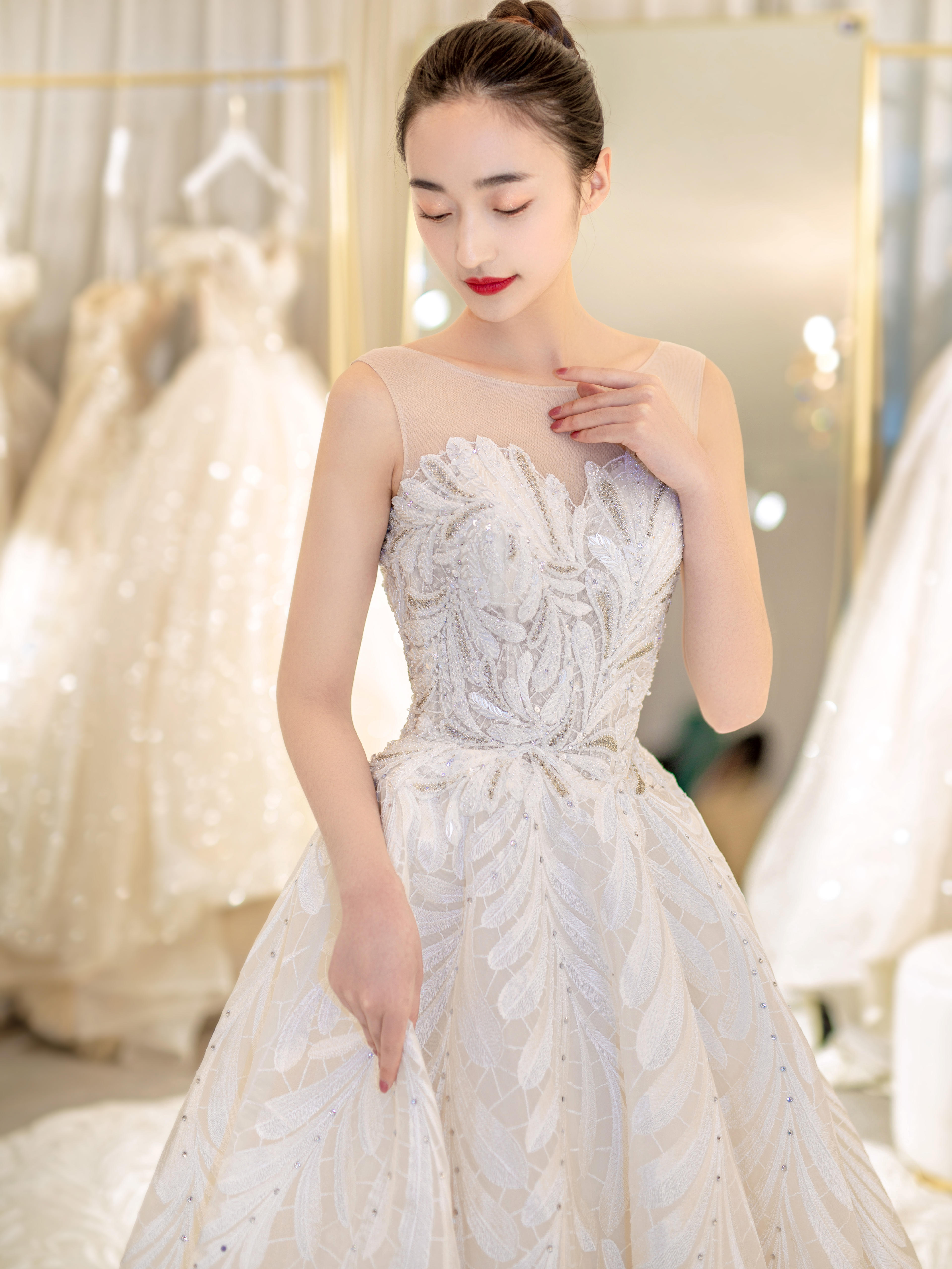 【豪华套餐 】私人定制婚纱+秀禾+礼服