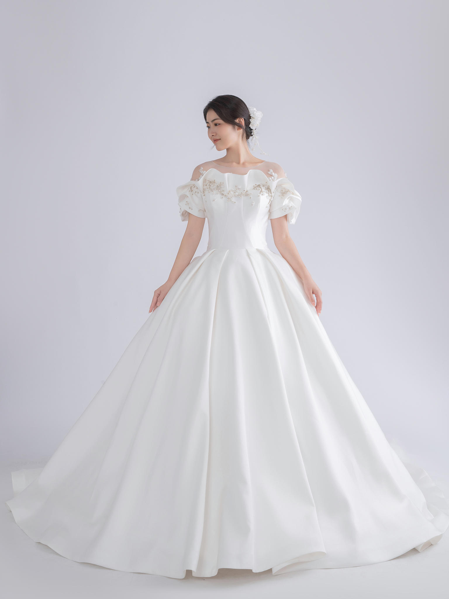 店长推荐|高端拖尾婚纱套餐