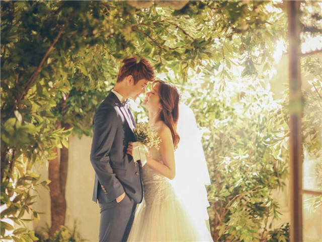 韩国sum婚纱摄影_韩国婚纱(3)